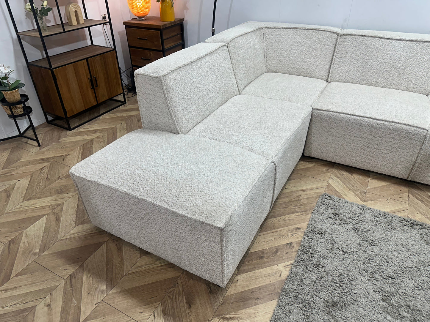 !Showroommodel! Witte Bouclé Hoekzetel