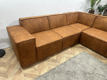 !Showroommodel! Cognac Bruine Suède Stoffen Hoekzetel