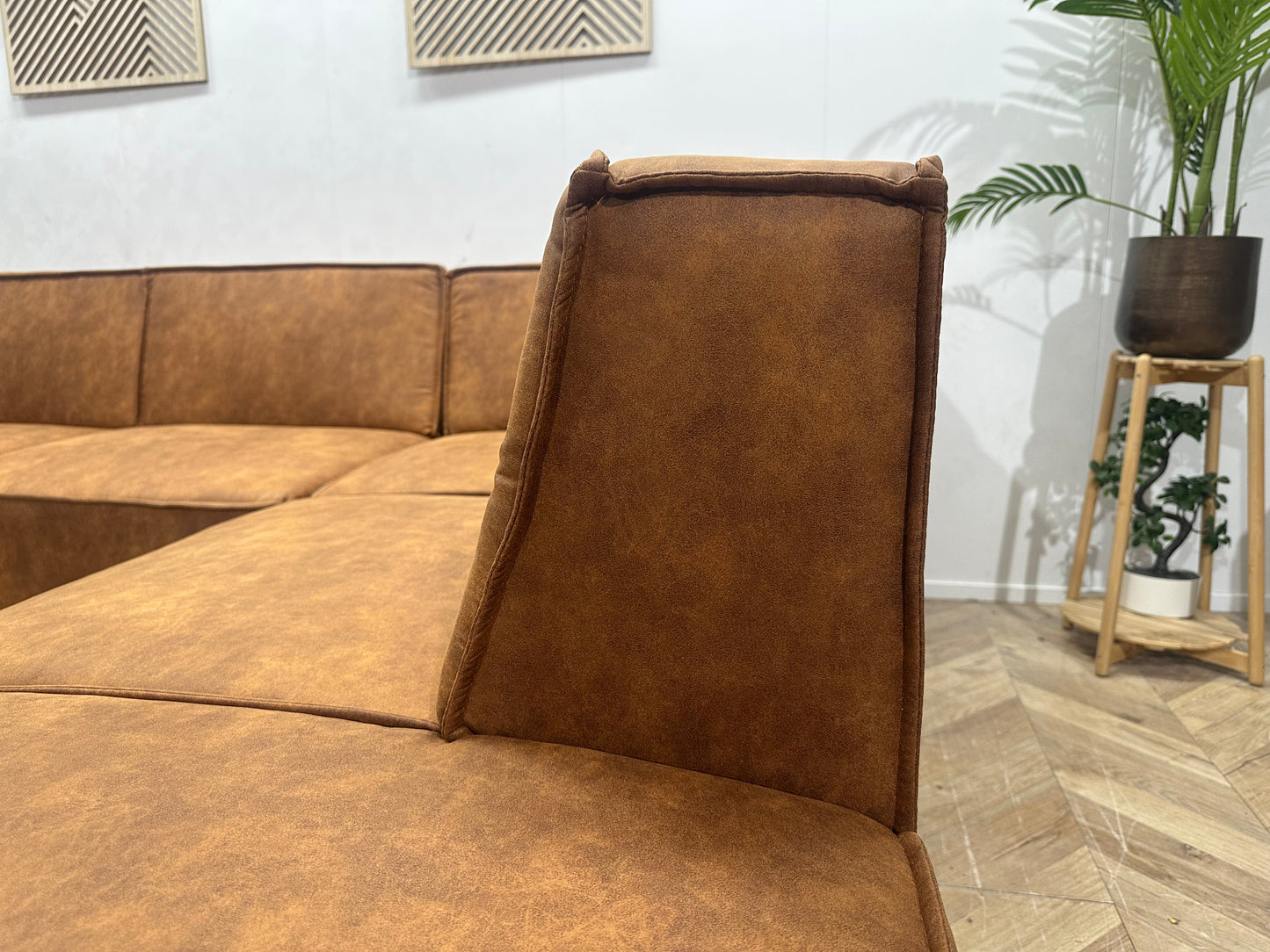 !Showroommodel! Cognac Bruine Suède Stoffen Hoekzetel